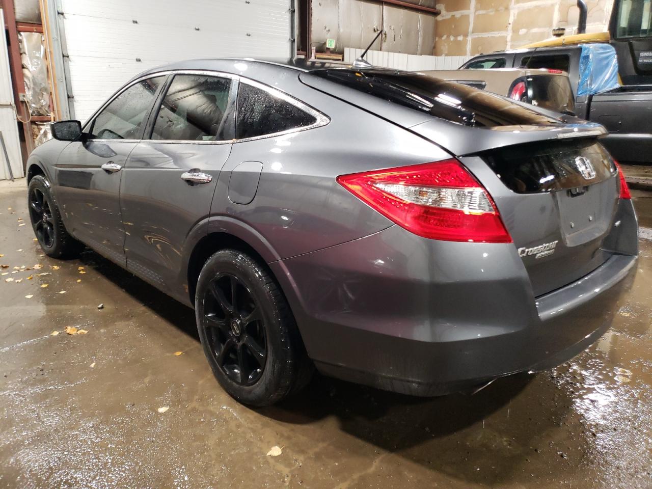 Image 2 of 2011 HONDA ACCORD CROSSTOUR EXL 2011 with VIN 5J6TF2H51BL005209