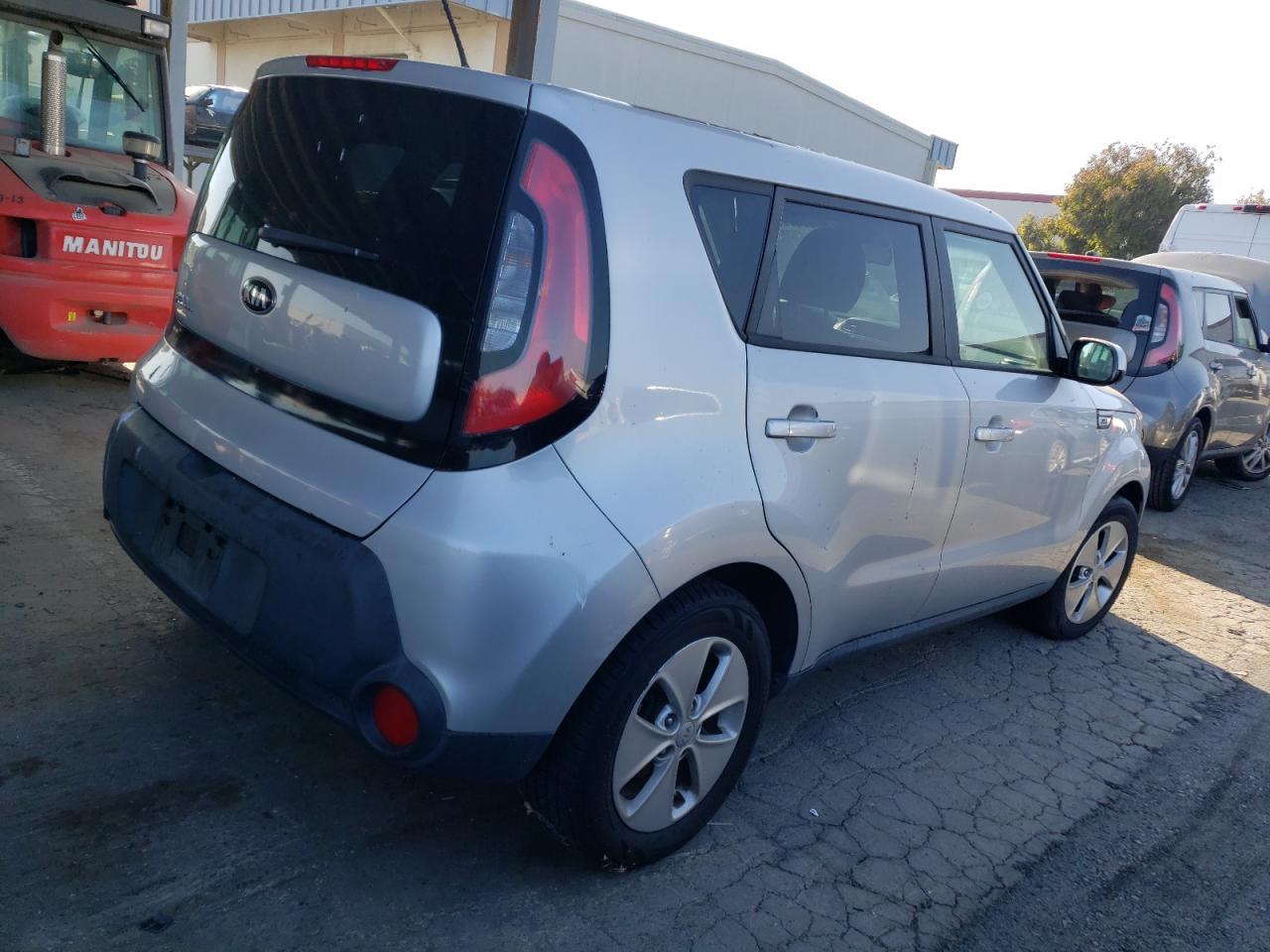 Image 3 of 2015 KIA SOUL  2015 with VIN KNDJN2A26F7775629