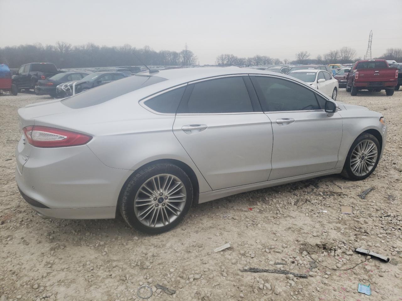 Image 3 of 2016 FORD FUSION SE 2016 with VIN 3FA6P0HD7GR404524