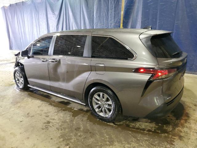 Image 2 of 2022 TOYOTA SIENNA XLE 2022 with VIN 5TDYSKFC2NS070095