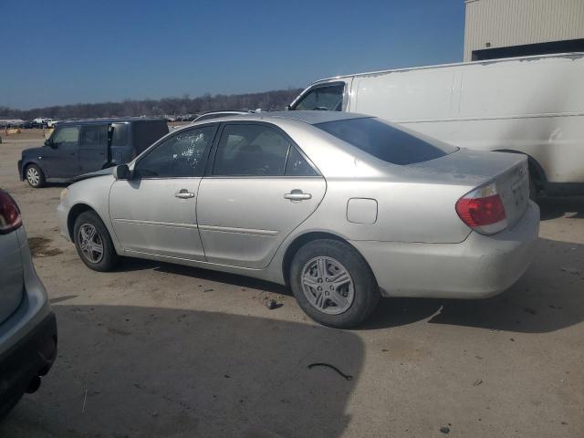 Obraz 2 z 2006 TOYOTA CAMRY LE 2006 z VIN 4T1BE30KX6U126439