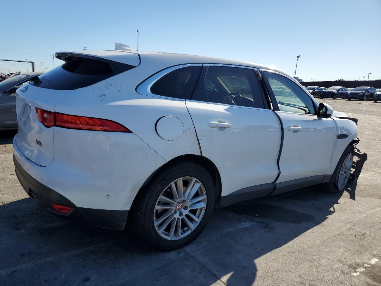 Image 3 of 2019 JAGUAR F-PACE PRESTIGE 2019 with VIN SADCK2FX8KA395067