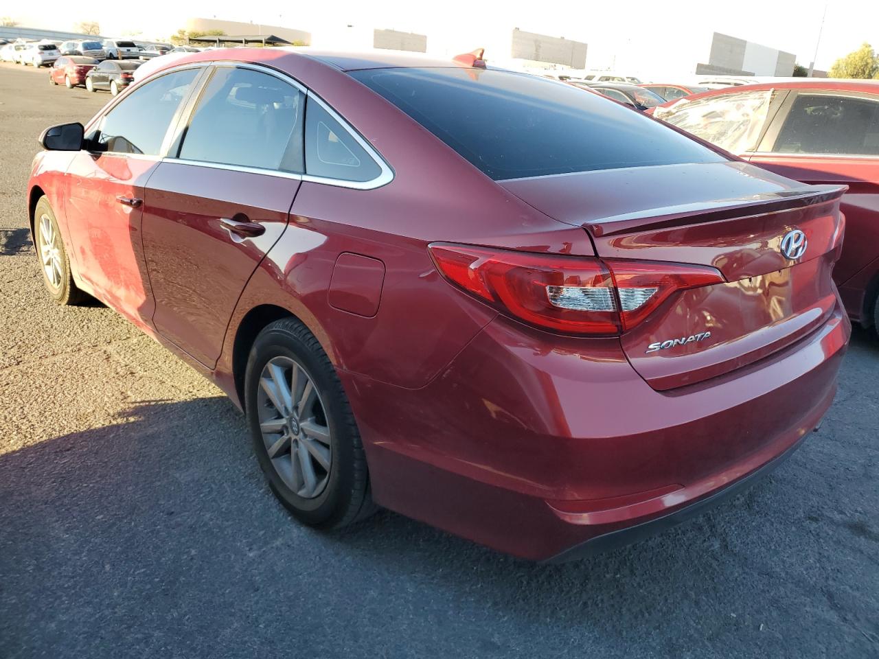 Obraz 2 z 2016 HYUNDAI SONATA SE 2016 z VIN 5NPE24AF0GH281224