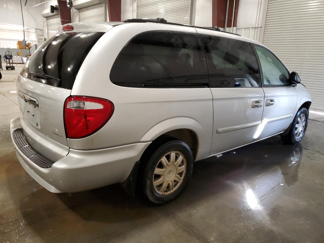 Obraz 3 z 2007 CHRYSLER TOWN & COUNTRY TOURING 2007 z VIN 2A4GP54L77R259798