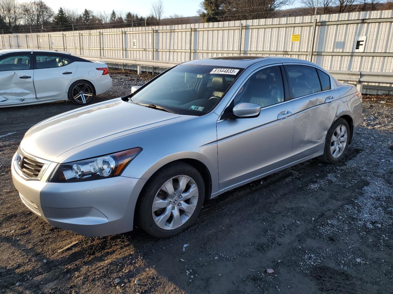 Изображение 1 2008 HONDA ACCORD EXL 2008 с VIN 1HGCP26818A015891