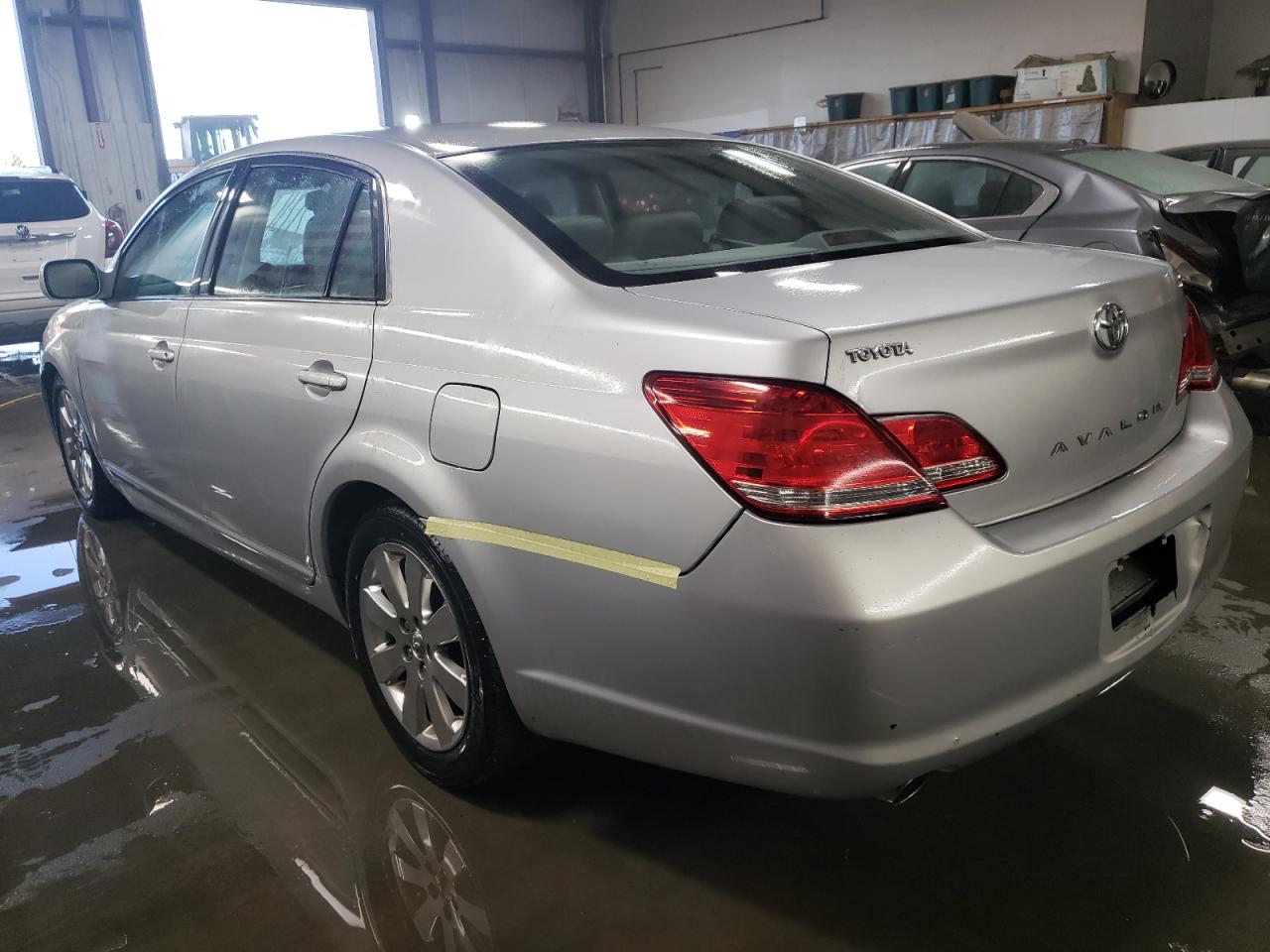 Image 2 of 2007 TOYOTA AVALON XL 2007 with VIN 4T1BK36B57U247400