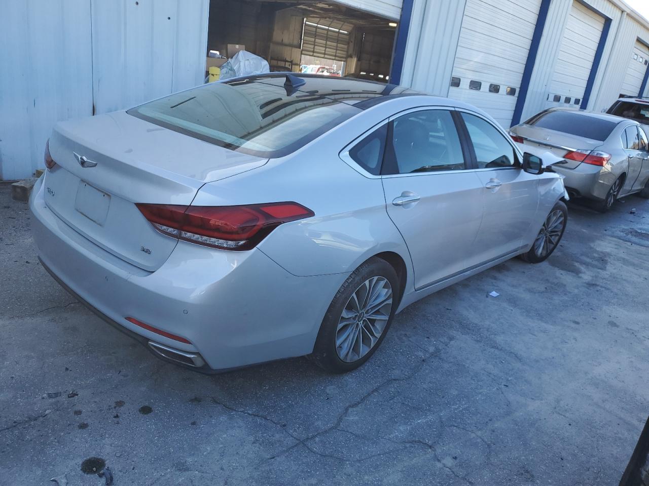 Obraz 3 z 2017 GENESIS G80 BASE 2017 z VIN KMHGN4JEXHU202152