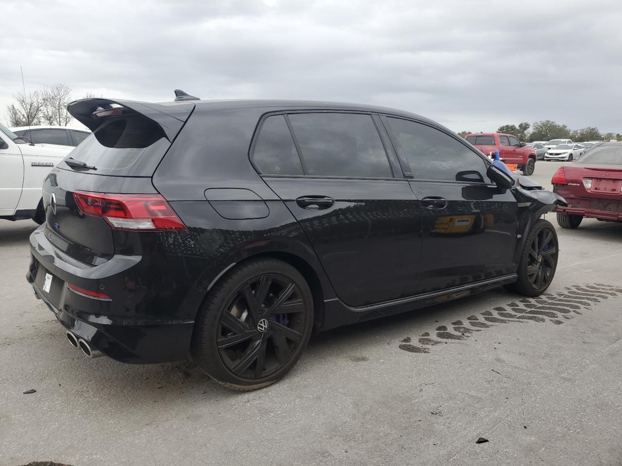Изображение 3 2023 VOLKSWAGEN GOLF R 20TH ANNIVERSARY 2023 с VIN WVWAB7CD7PW175665