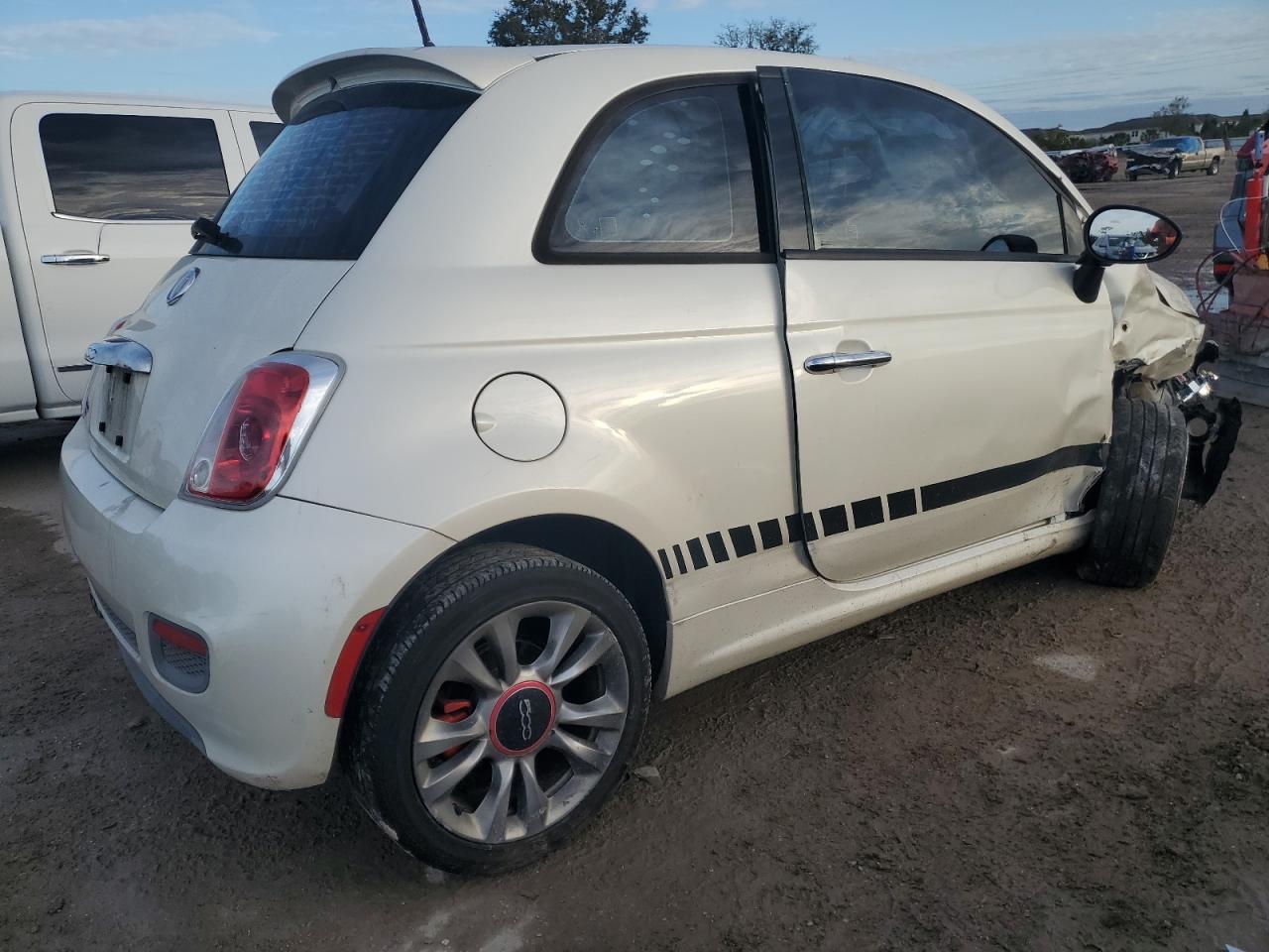 Image 3 of 2015 FIAT 500 SPORT 2015 with VIN 3C3CFFBR5FT527753