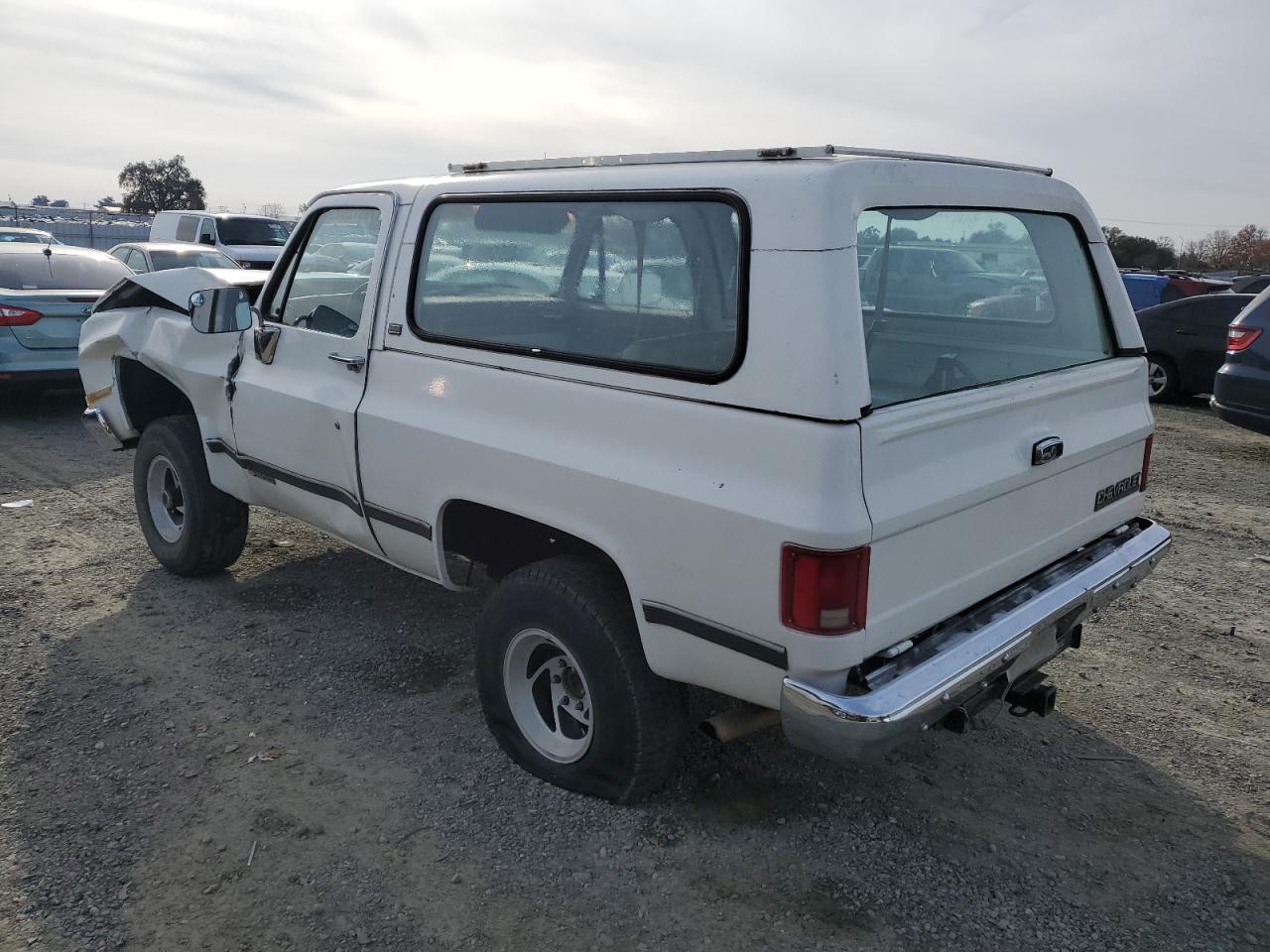 Obraz 2 z 1990 CHEVROLET BLAZER V10 1990 z VIN 1GNEV18K6LF178393