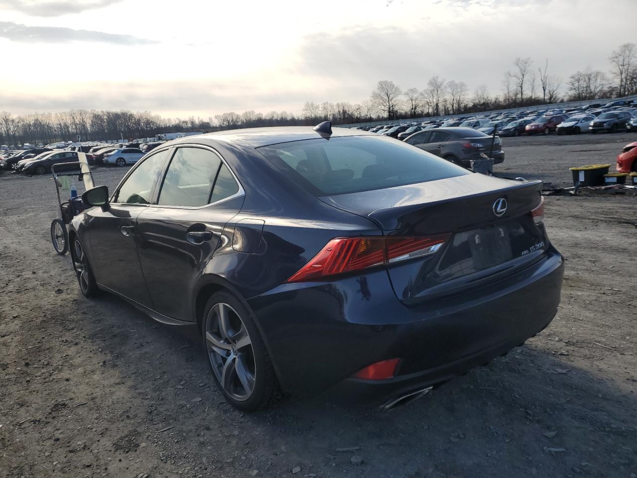 Изображение 2 2018 LEXUS IS 300 2018 с VIN JTHC81D23J5029745