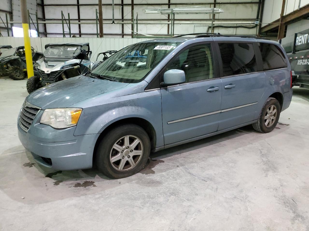 Obraz 1 z 2010 CHRYSLER TOWN & COUNTRY TOURING 2010 z VIN 2A4RR5D12AR150304
