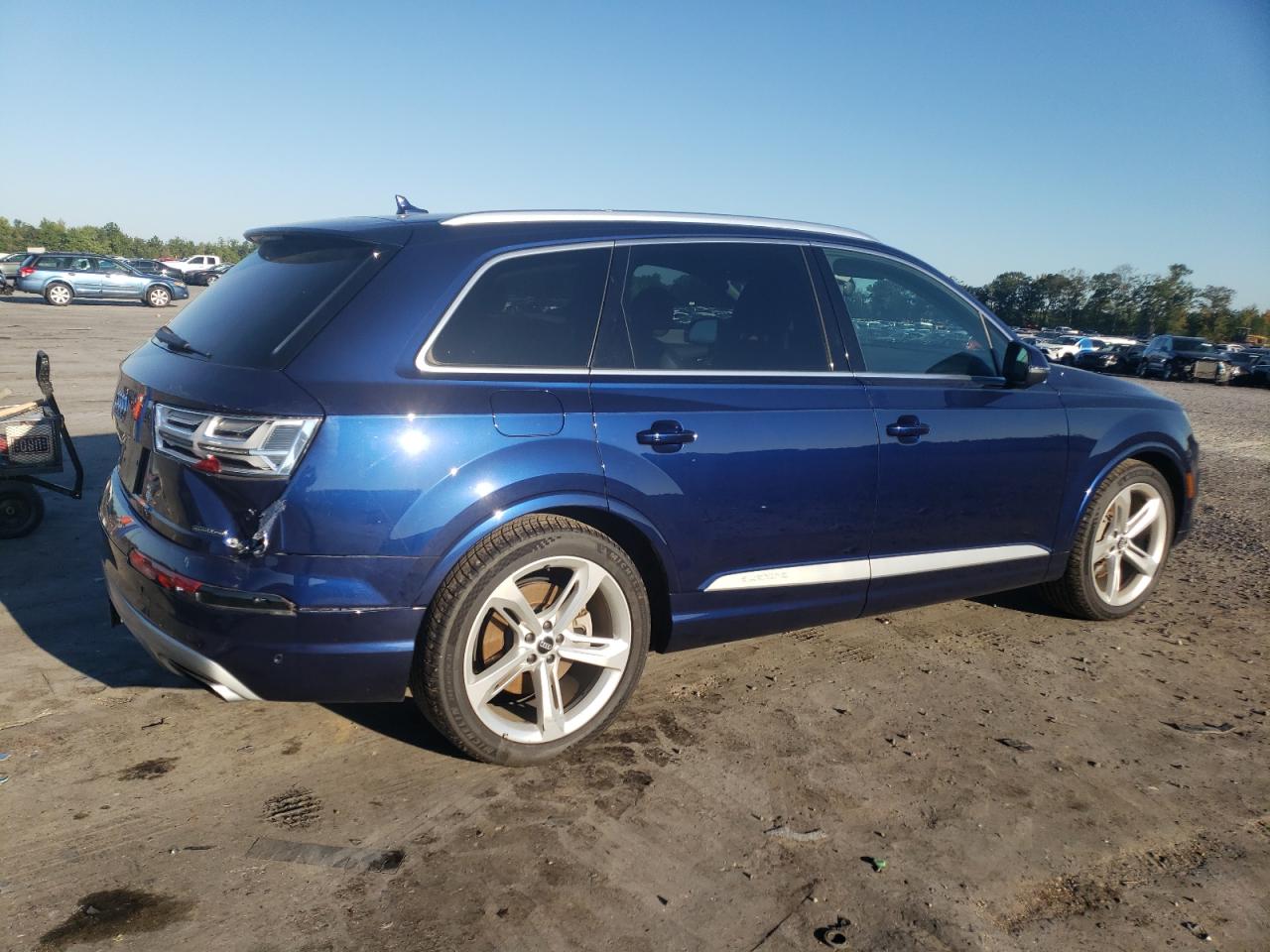 Image 3 of 2019 AUDI Q7 PRESTIGE 2019 with VIN WA1VAAF78KD033136