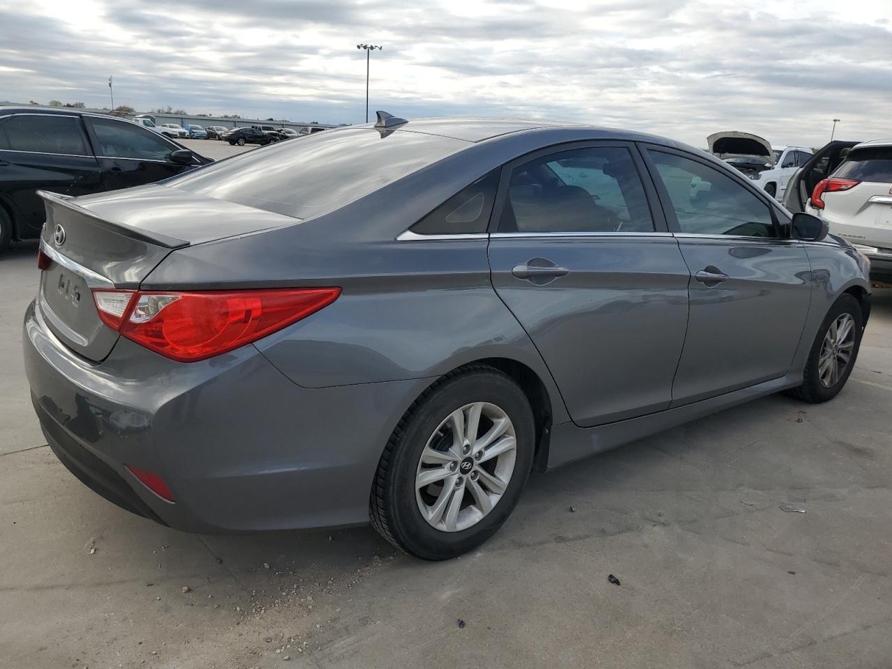 Obraz 3 z 2014 HYUNDAI SONATA GLS 2014 z VIN 5NPEB4AC4EH924256
