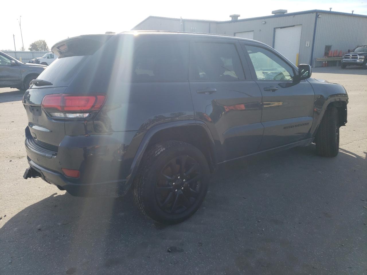 Image 3 of 2017 JEEP GRAND CHEROKEE LAREDO 2017 with VIN 1C4RJFAG9HC886400