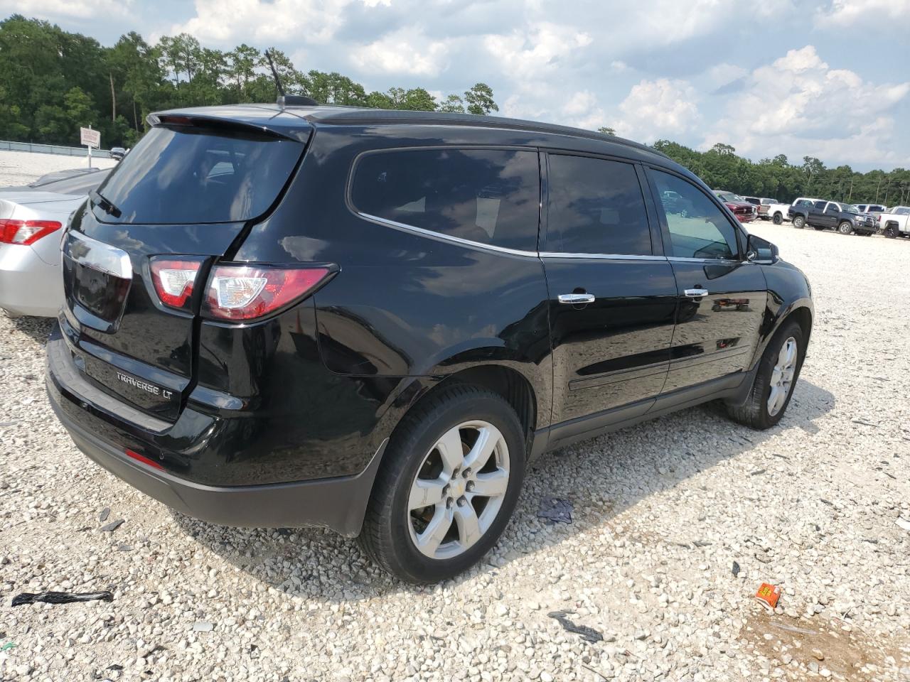 Obraz 3 z 2016 CHEVROLET TRAVERSE LT 2016 z VIN 1GNKRGKDXGJ185841
