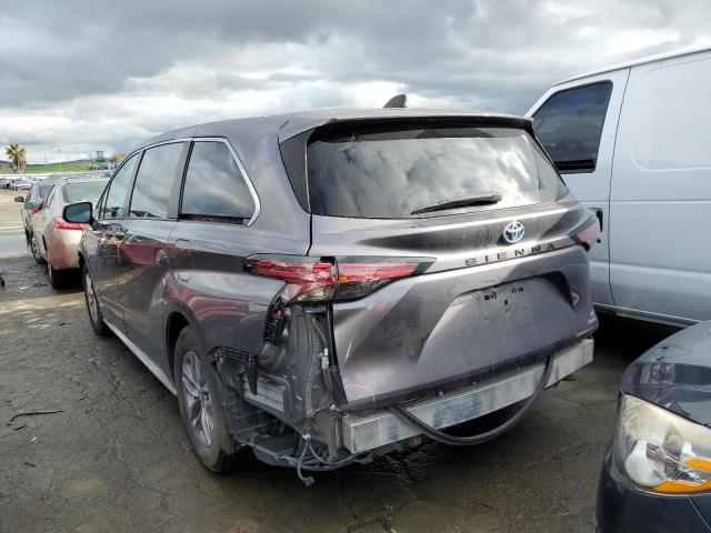 Image 2 of 2021 TOYOTA SIENNA LE 2021 with VIN 5TDKRKEC3MS027354
