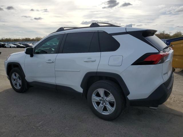 Image 2 of 2021 TOYOTA RAV4 XLE 2021 with VIN 2T3W1RFV2MC089507