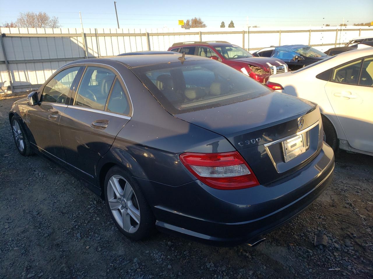 Obraz 2 z 2010 MERCEDES-BENZ C 300 2010 z VIN WDDGF5EB7AR107862