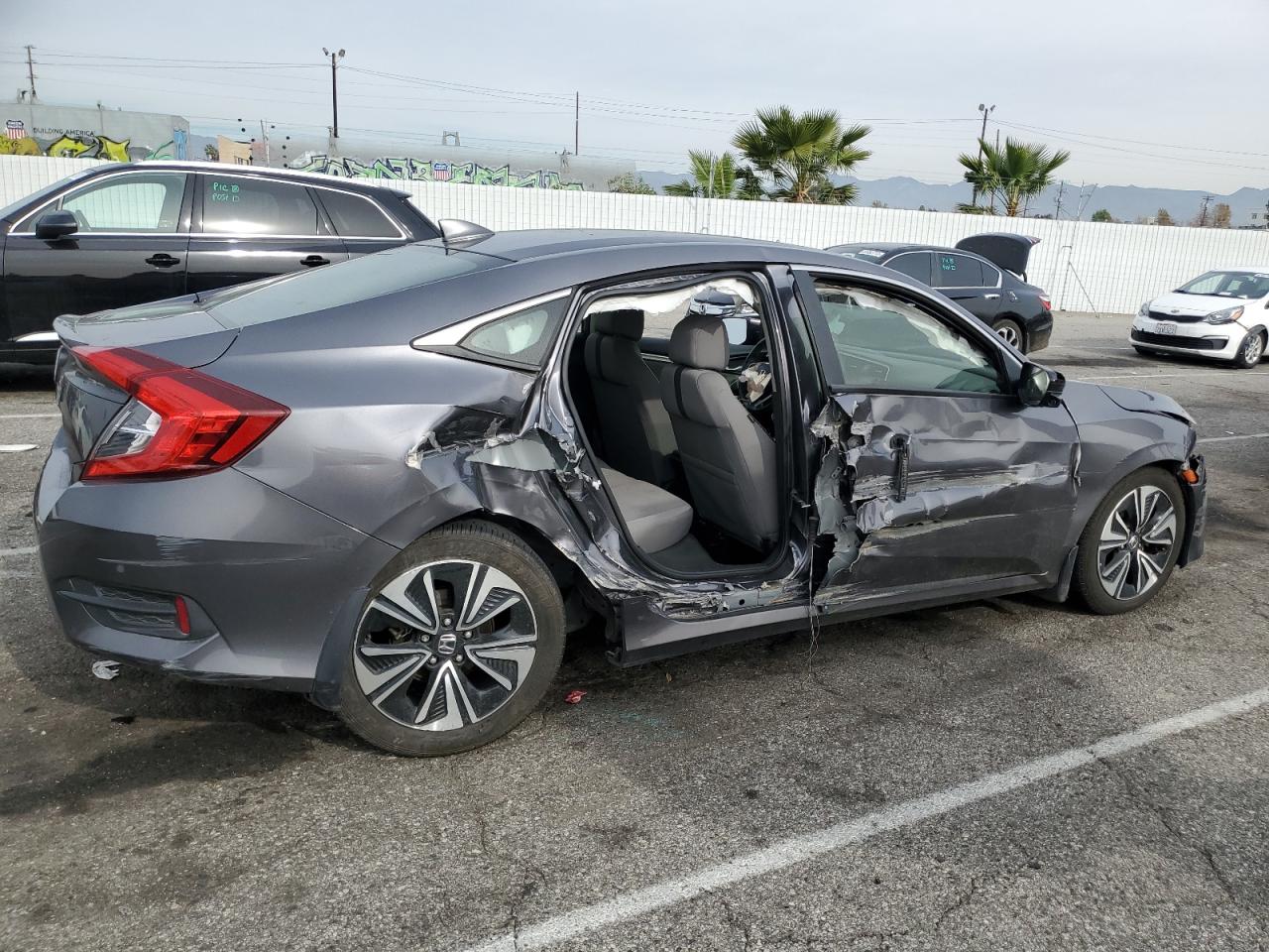 Obraz 3 z 2018 HONDA CIVIC EX 2018 z VIN JHMFC1F30JX040837