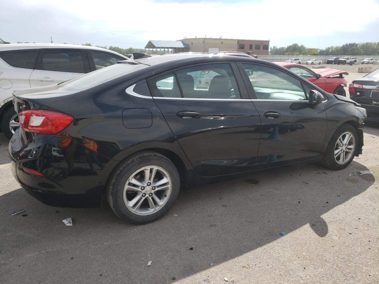 Image 3 of 2016 CHEVROLET CRUZE LT 2016 with VIN 1G1BE5SM8G7271566
