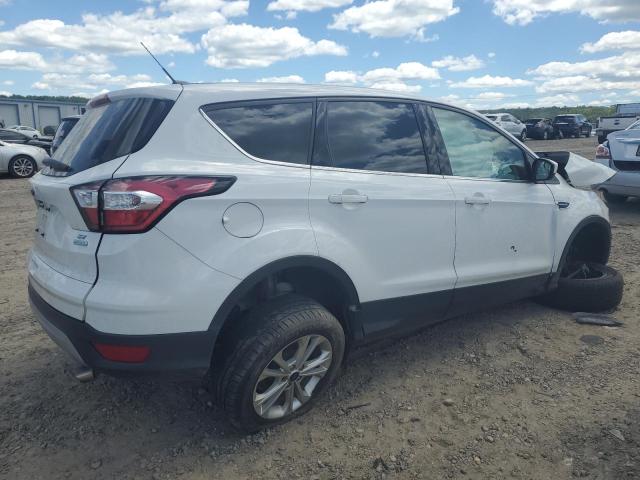Image 3 of 2017 FORD ESCAPE SE 2017 with VIN 1FMCU0GDXHUE55481