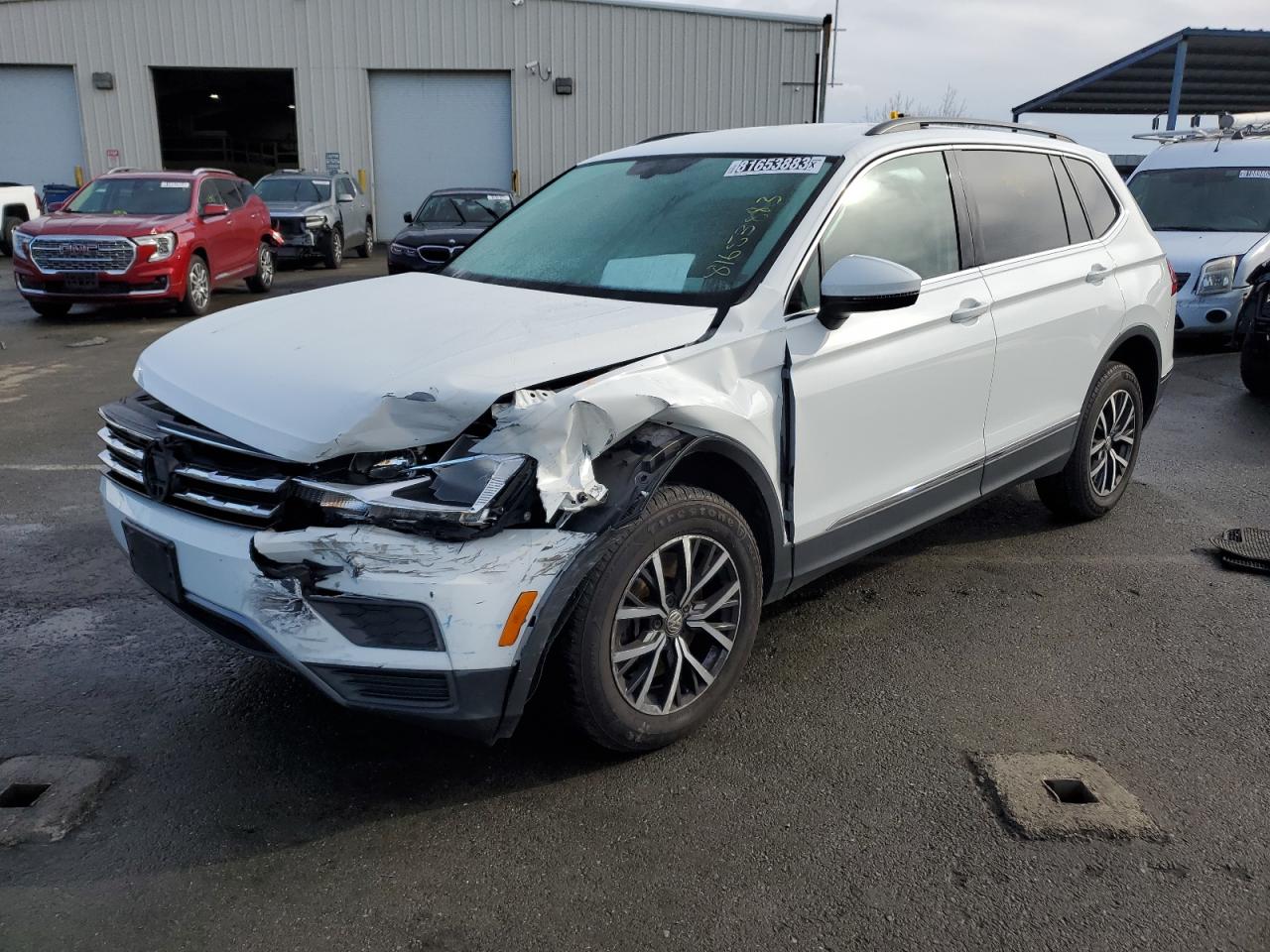 Image 2 of 2020 VOLKSWAGEN TIGUAN SE 2020 with VIN 3VV3B7AX5LM015656