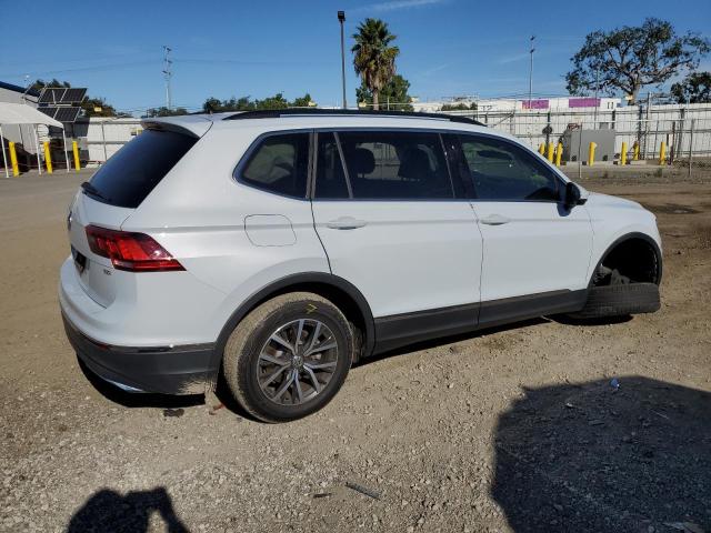 Obraz 3 z 2018 VOLKSWAGEN TIGUAN SE 2018 z VIN 3VV3B7AXXJM221018