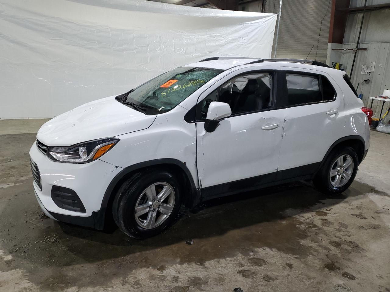 Изображение 1 2021 CHEVROLET TRAX 1LT 2021 с VIN KL7CJLSM2MB363919
