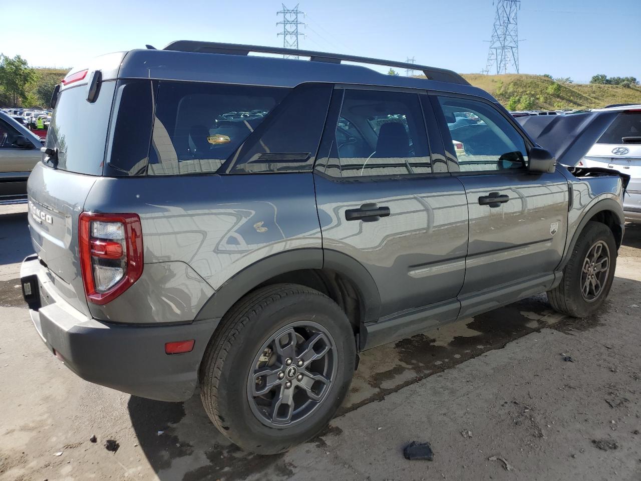 Obraz 3 z 2021 FORD BRONCO SPORT BIG BEND 2021 z VIN 3FMCR9B65MRA66599