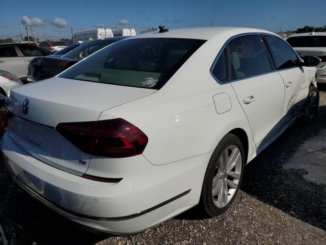 Изображение 3 2018 VOLKSWAGEN PASSAT SE 2018 с VIN 1VWBA7A33JC024491