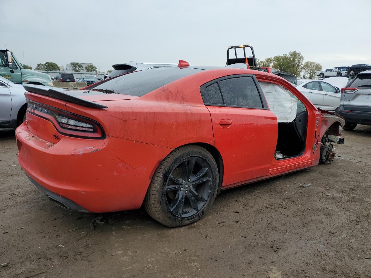 Изображение 3 Dodge Charger R/T 2017 с VIN 2C3CDXCTXHH559356