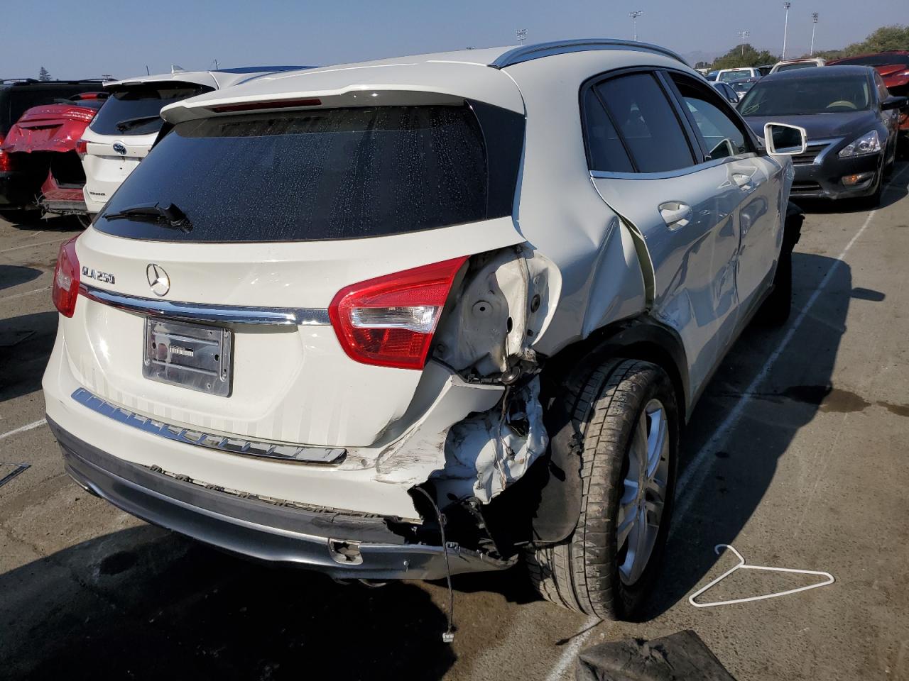 Изображение 3 2016 MERCEDES-BENZ GLA 250 2016 с VIN WDCTG4EB4GJ206141