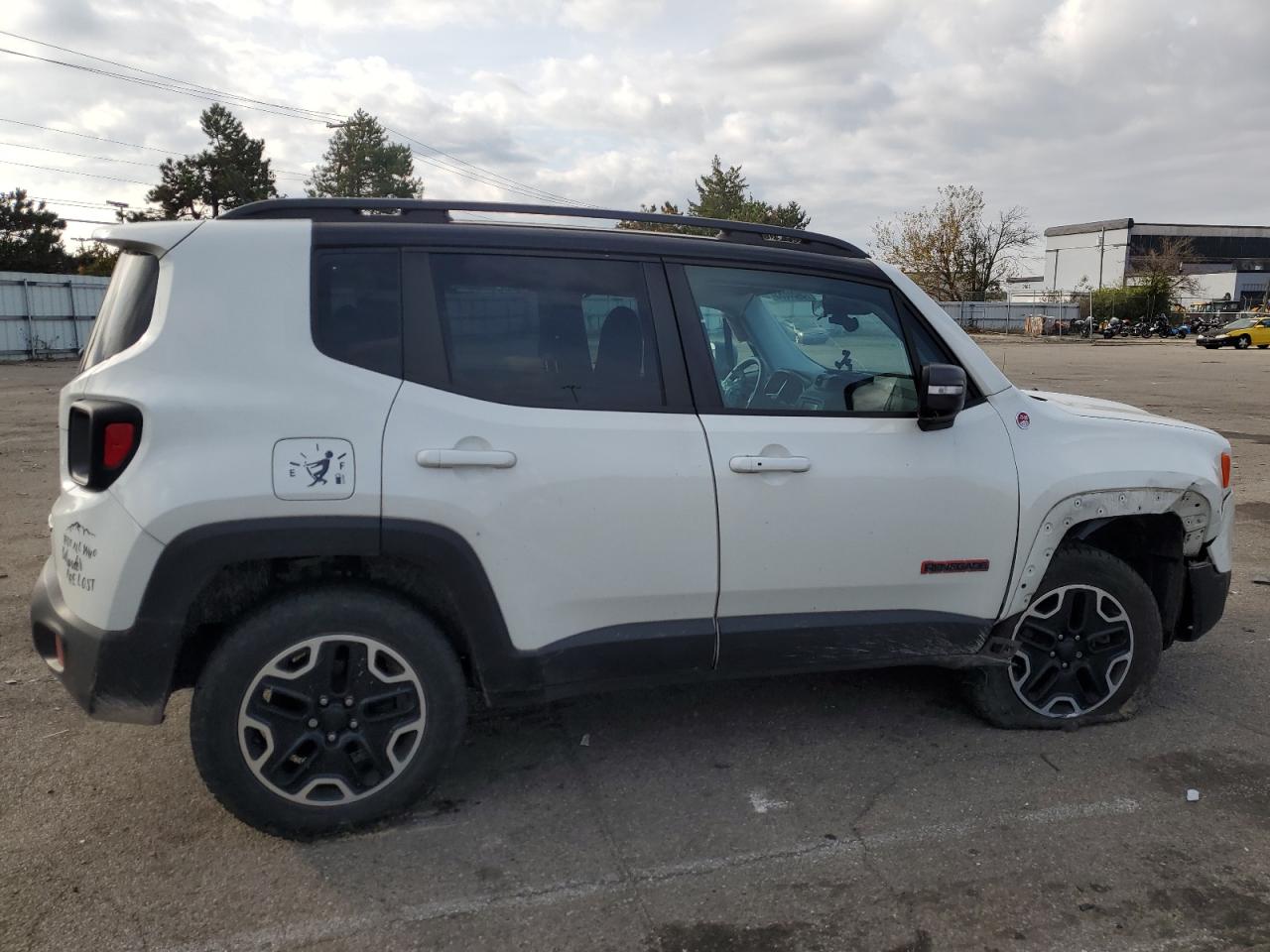 Изображение 3 2016 JEEP RENEGADE TRAILHAWK 2016 с VIN ZACCJBCT9GPE01112