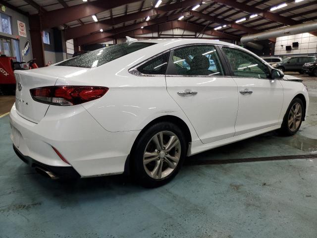 Image 3 of 2019 HYUNDAI SONATA LIMITED 2019 with VIN 5NPE34AF6KH814103