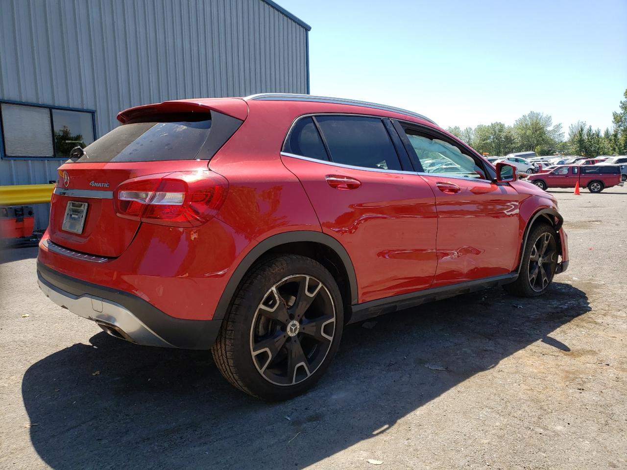 Image 3 of 2018 MERCEDES-BENZ GLA 250 4MATIC 2018 with VIN WDCTG4GB0JJ410536