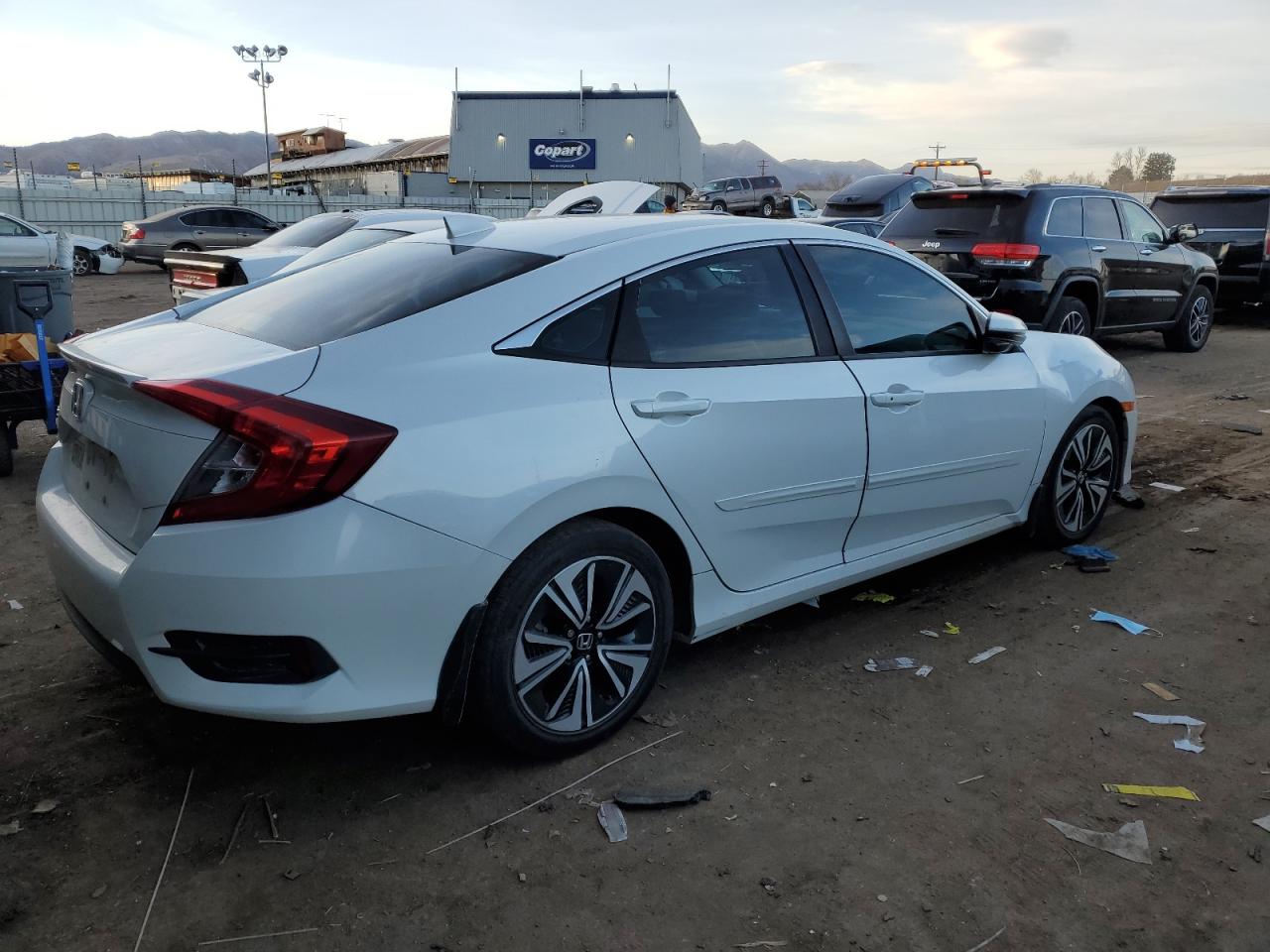 Изображение 3 2016 HONDA CIVIC EXL 2016 с VIN 19XFC1F7XGE003422