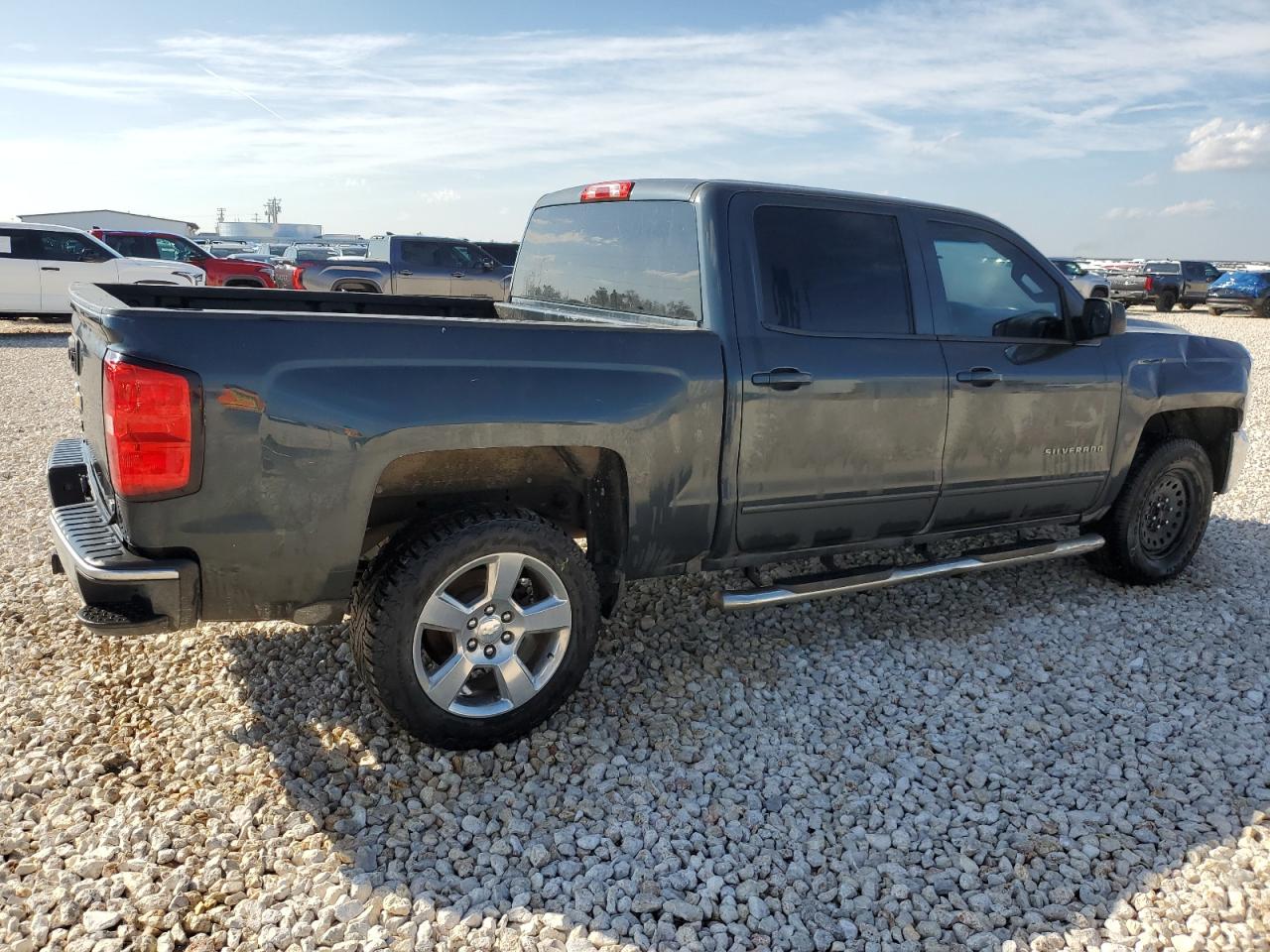 Image 3 of 2017 CHEVROLET SILVERADO C1500 LT 2017 with VIN 3GCPCREC8HG346754