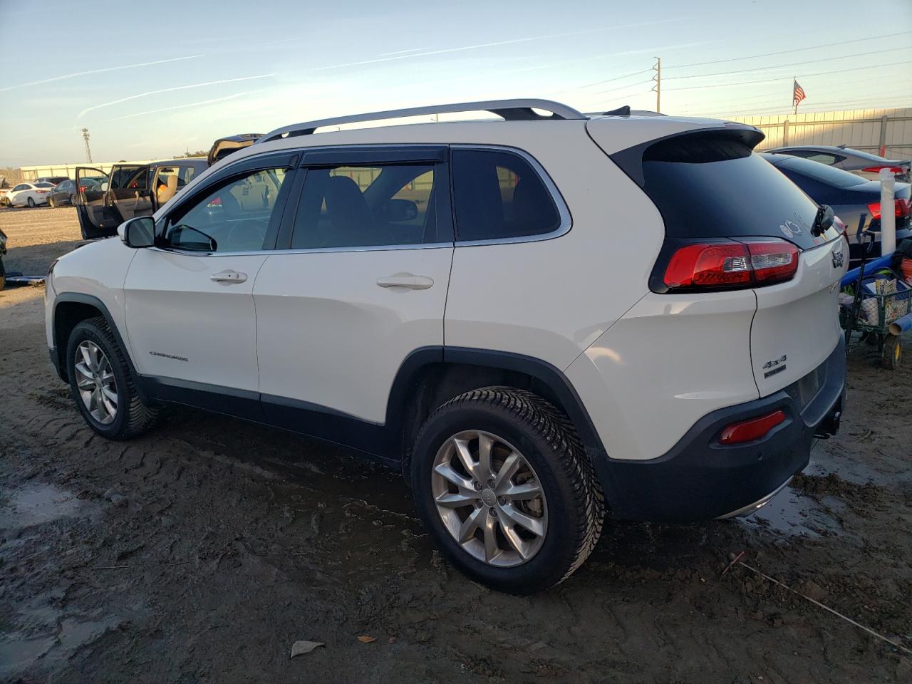 Obraz 2 z 2017 JEEP CHEROKEE LIMITED 2017 z VIN 1C4PJMDS5HW666326