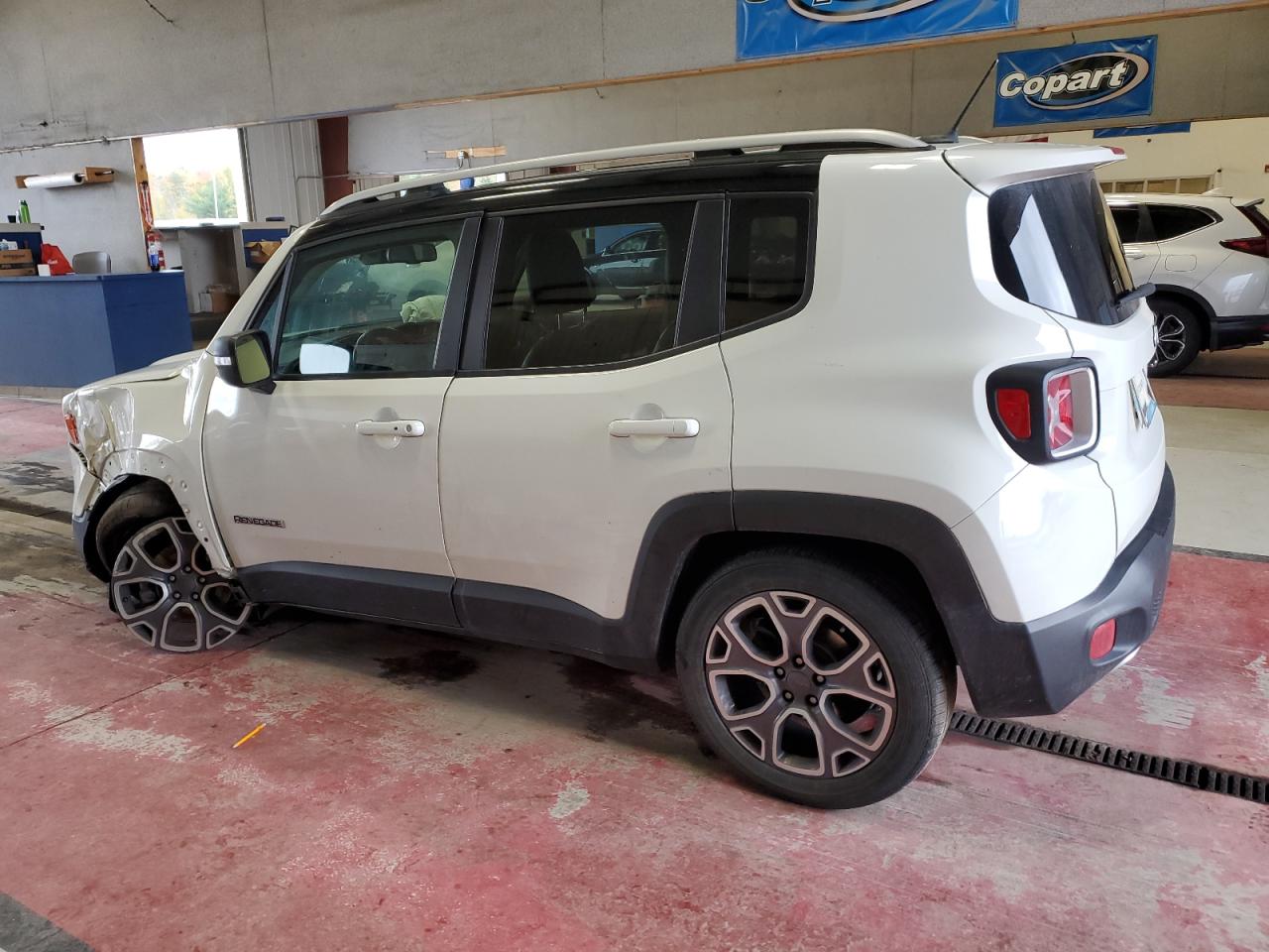 Obraz 2 z 2017 JEEP RENEGADE LIMITED 2017 z VIN ZACCJADB8HPE98921