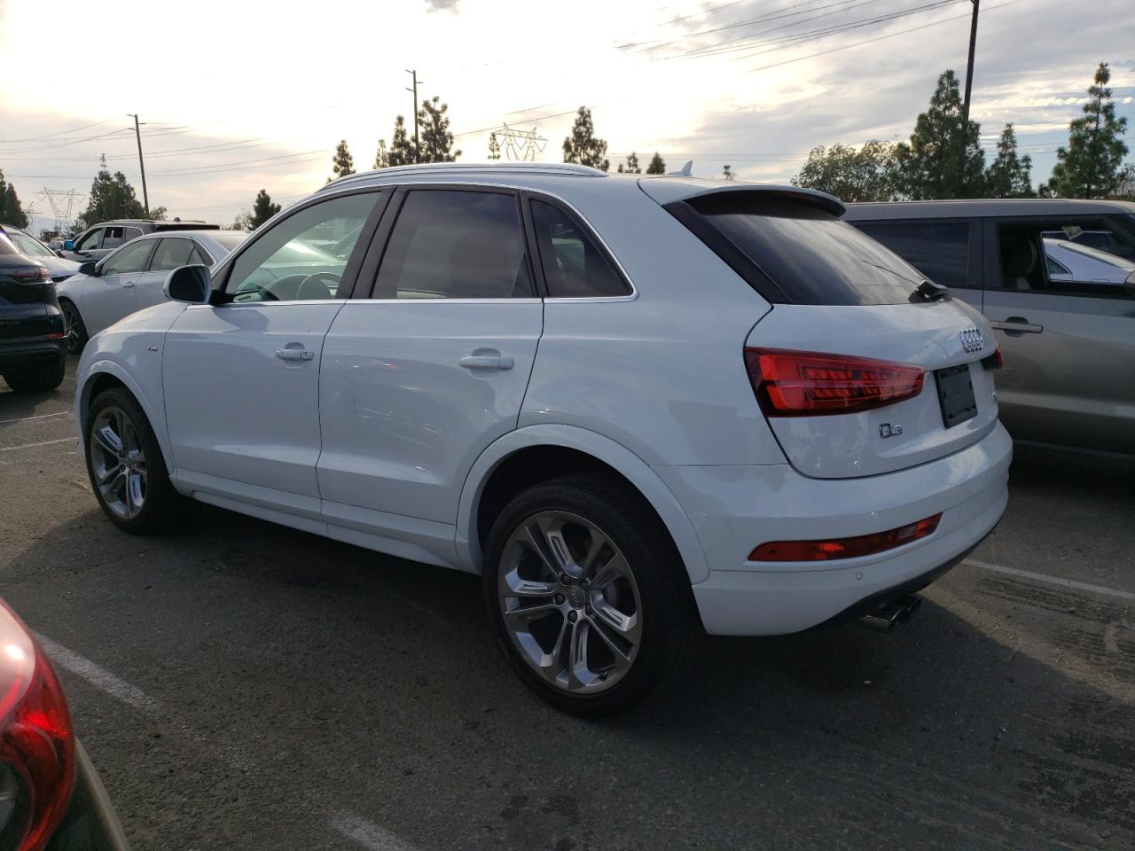 Image 2 of 2018 AUDI Q3 PREMIUM PLUS 2018 with VIN WA1JCCFS1JR007746