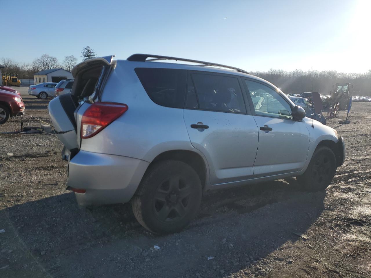 Image 3 of 2006 TOYOTA RAV4  2006 with VIN JTMBD33V266015630