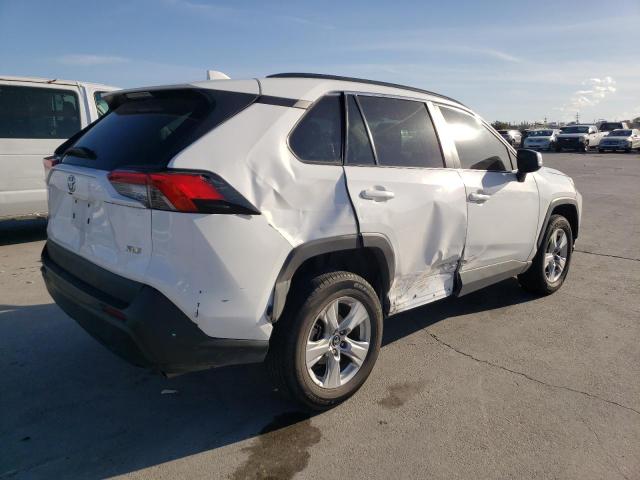 Image 3 of 2020 TOYOTA RAV4 XLE 2020 with VIN 2T3W1RFV9LW081546