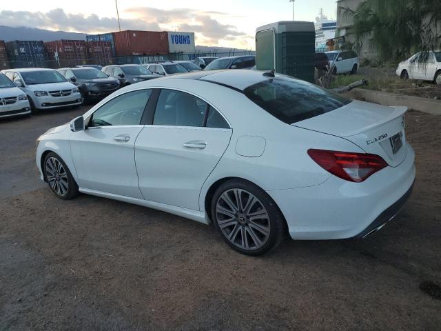 Obraz 2 z 2019 MERCEDES-BENZ CLA 250 2019 z VIN WDDSJ4EB6KN717313