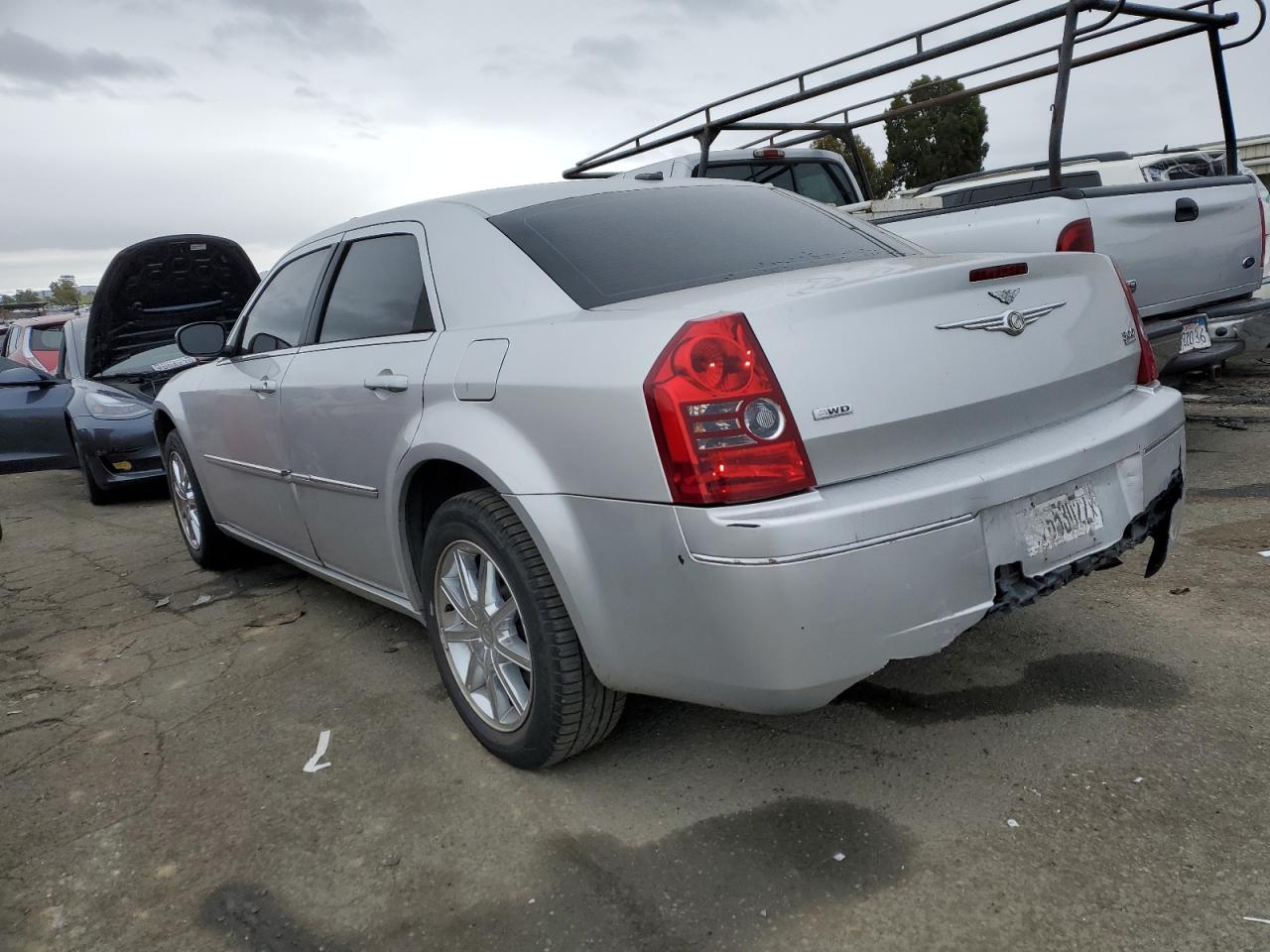 Image 2 of 2010 CHRYSLER 300 TOURING 2010 with VIN 2C3CK5CV2AH282087