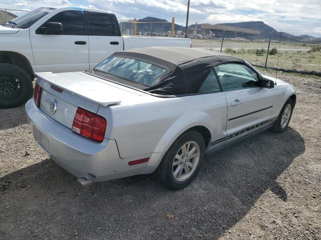 Obraz 3 z 2007 FORD MUSTANG  2007 z VIN 1ZVFT84N175205956