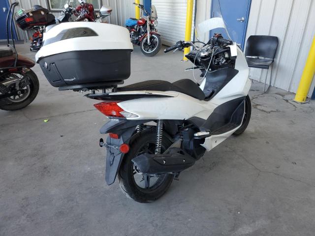 Obraz 3 z 2015 HONDA PCX 150 2015 z VIN RLHKF1802FY002487