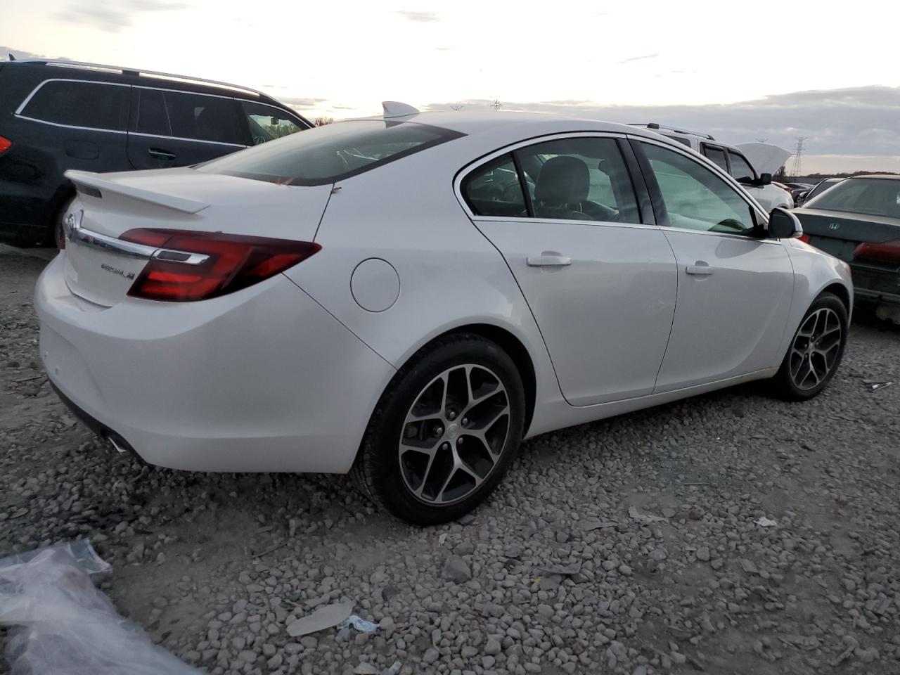 Image 3 of 2016 BUICK REGAL SPORT TOURING 2016 with VIN 2G4G35EX8G9196502
