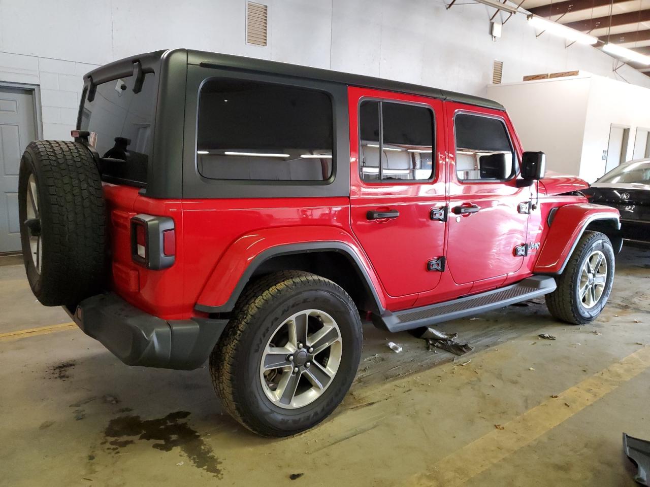 Image 3 of 2019 JEEP WRANGLER UNLIMITED SAHARA 2019 with VIN 1C4HJXEN6KW567293