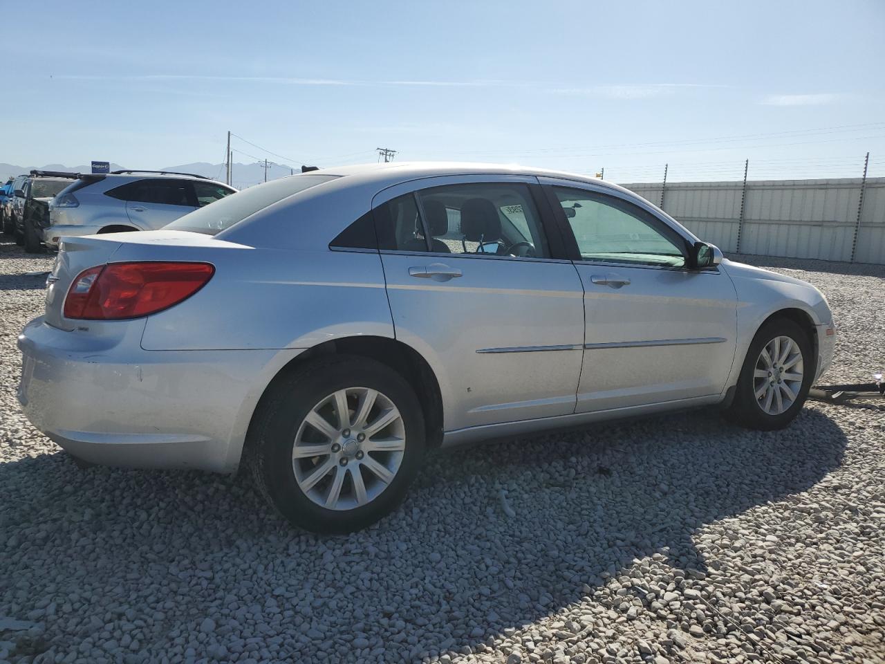 Image 3 of 2010 CHRYSLER SEBRING LIMITED 2010 with VIN 1C3CC5FD4AN190874